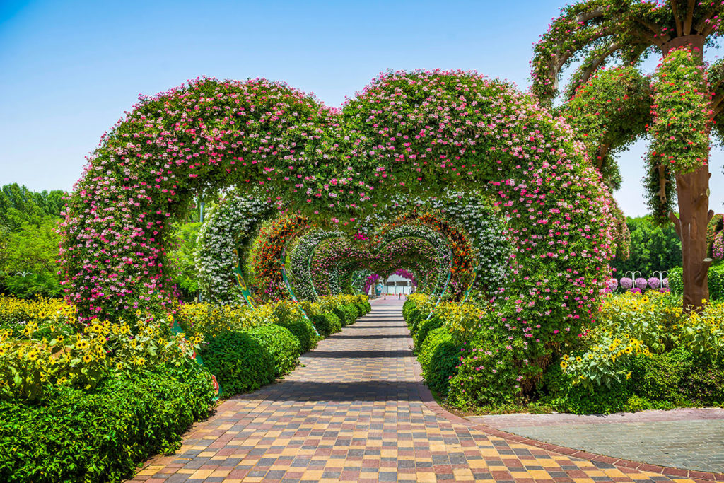 Dubai-Miracle-Garden-Floral-heart